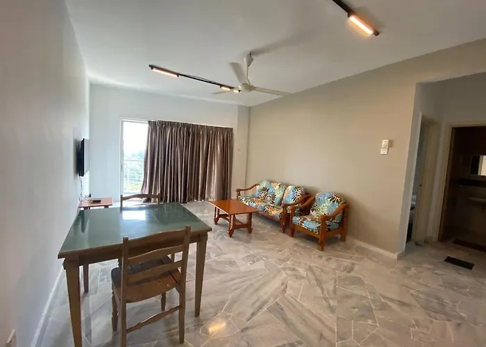 B13-11Marina View Villas