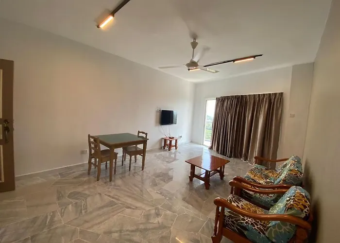 B13-11Marina View Villas